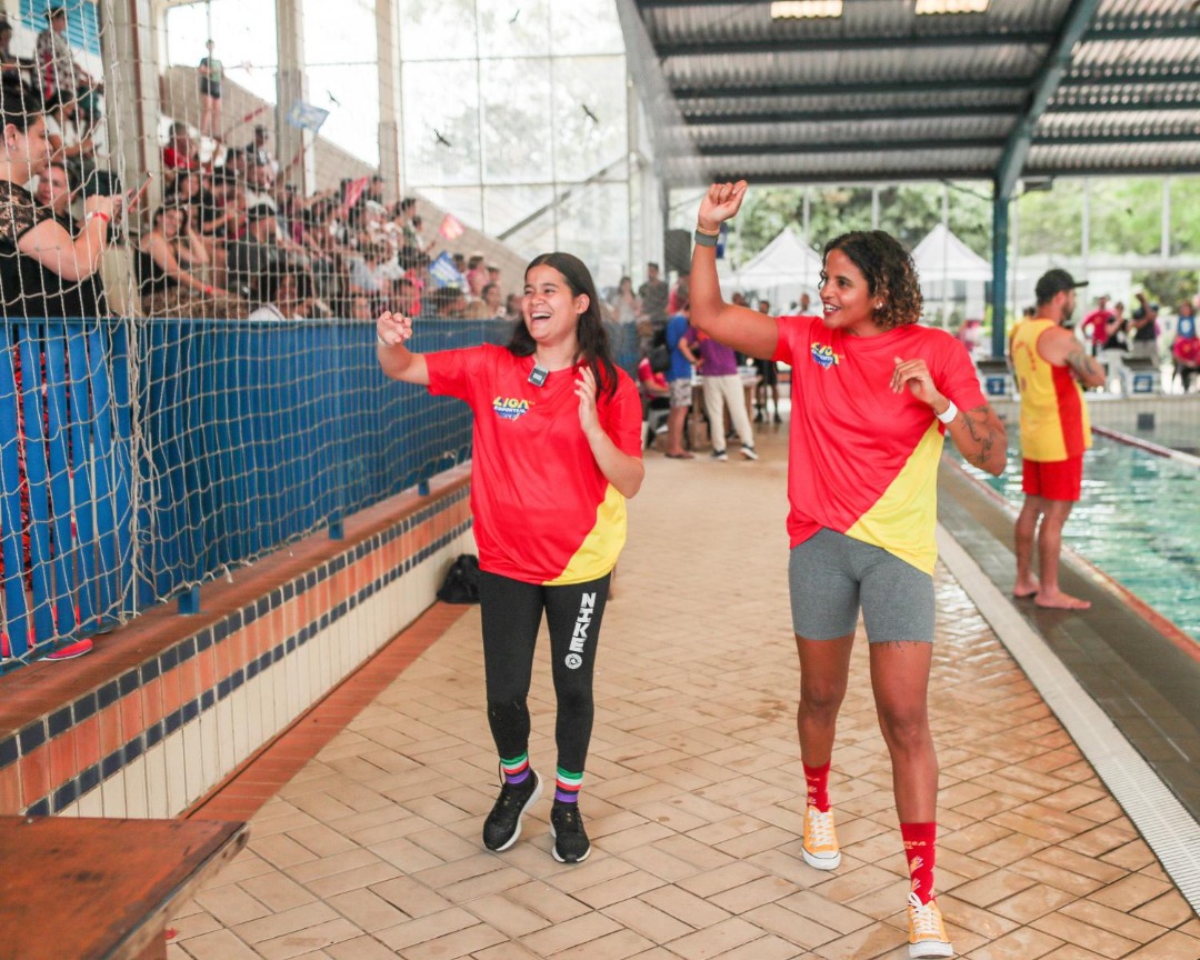 Copa Recife do Mundo reúne a torcida para mais um jogo no Recife